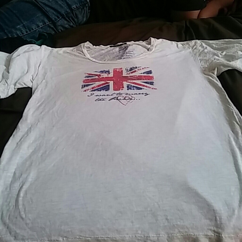 Tee - Picture 1 of 1